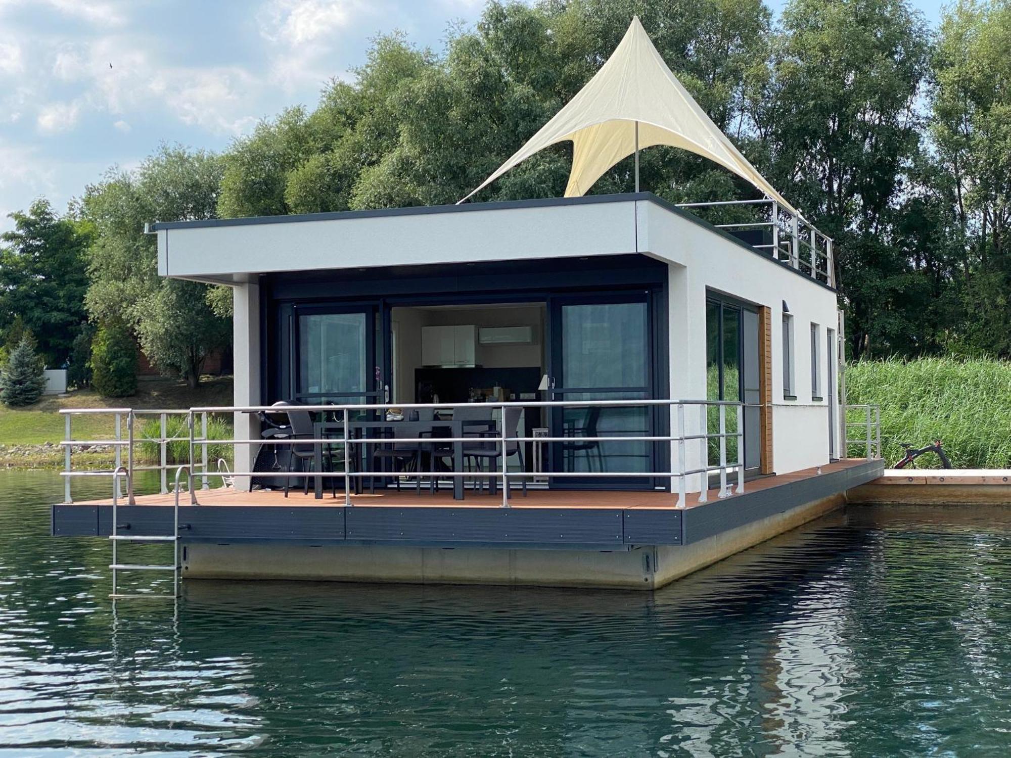 Schwimmende Ferienhaeuser Auf Dem See - Spreewald Vetschau Habitación foto